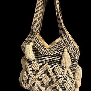 Twig & Arrow Black and Cream Women's Shoulder Bag